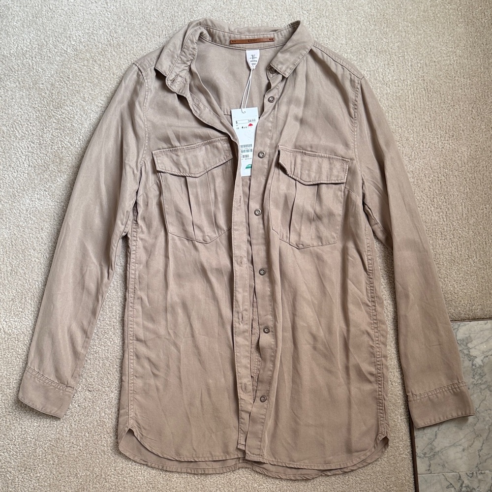 Woman’s Tan Button-Up Shirt